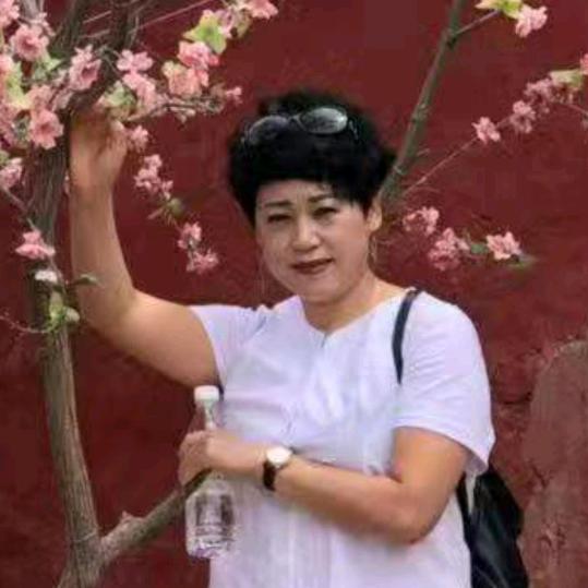 欧路莎卫浴崔姐