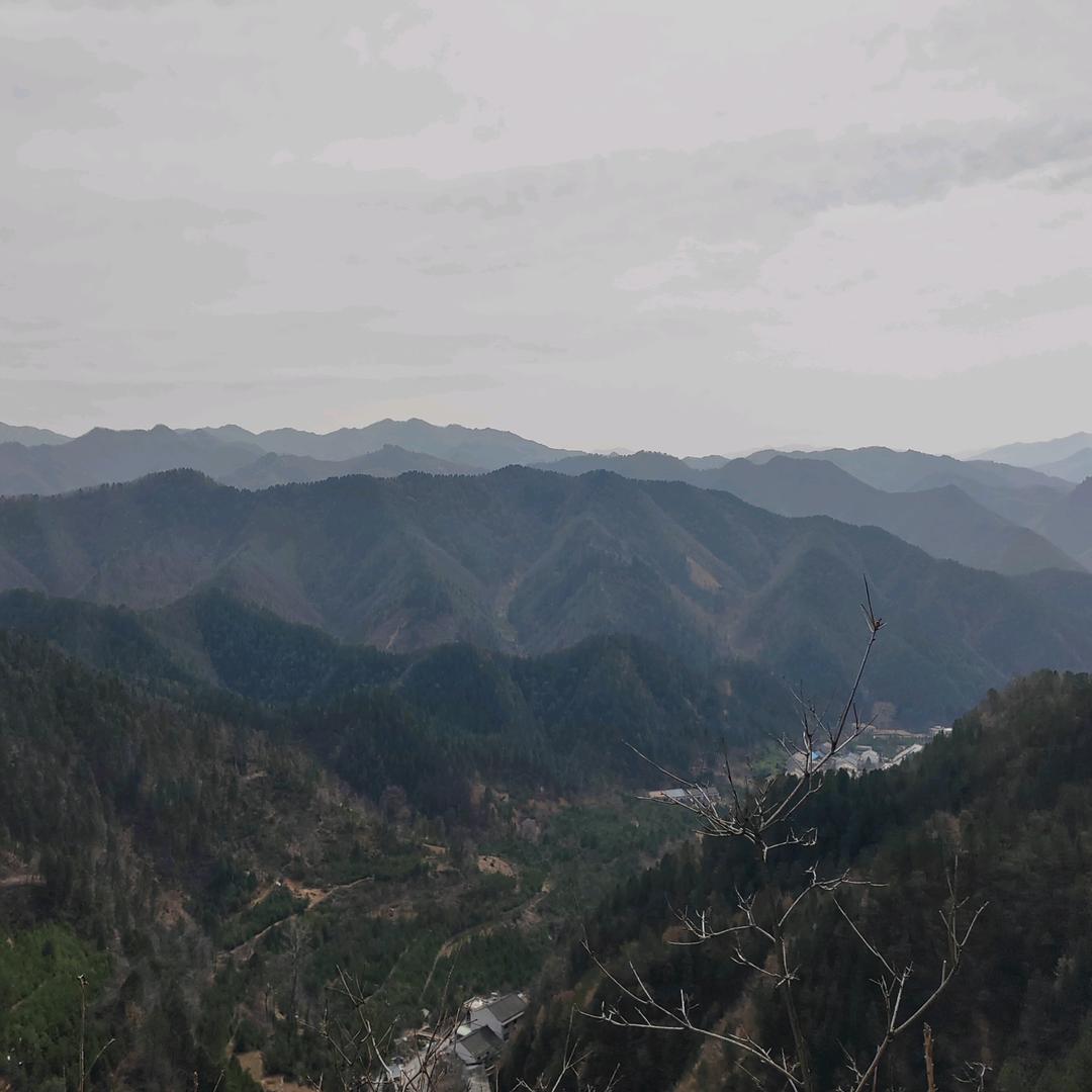 山高路远
