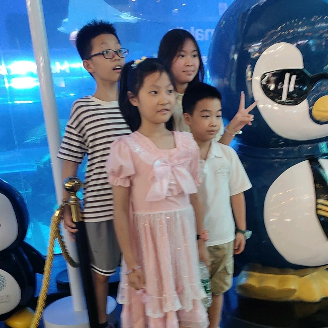 英   姐