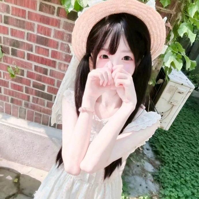 涵少前面加个.䒕.