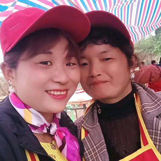 罗英一条龙服务办酒席下乡的