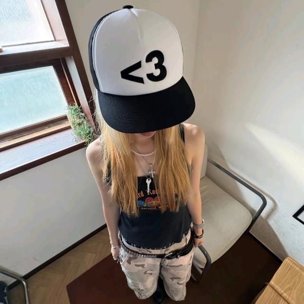 kiki_