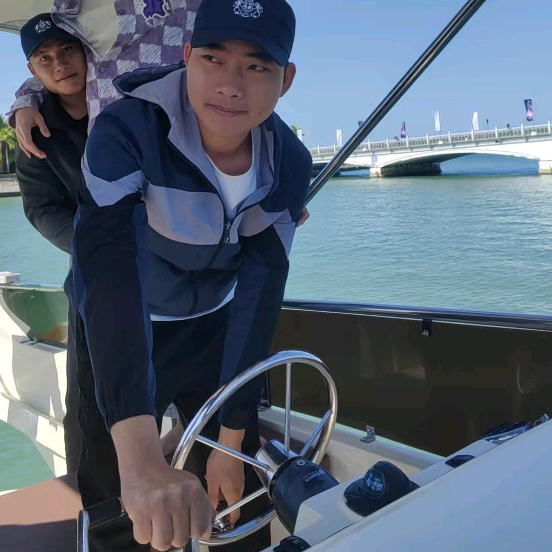 薛班长，三亚旅游