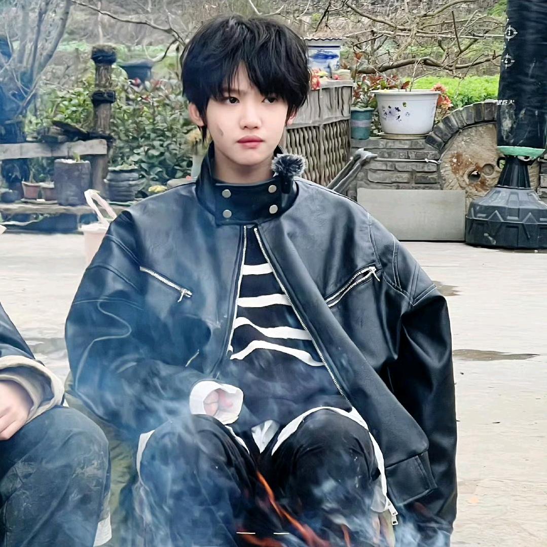 D.....