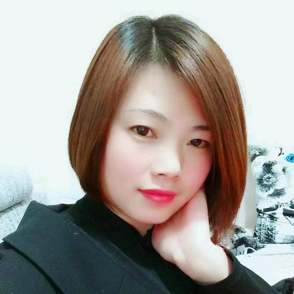 素颜👄小美