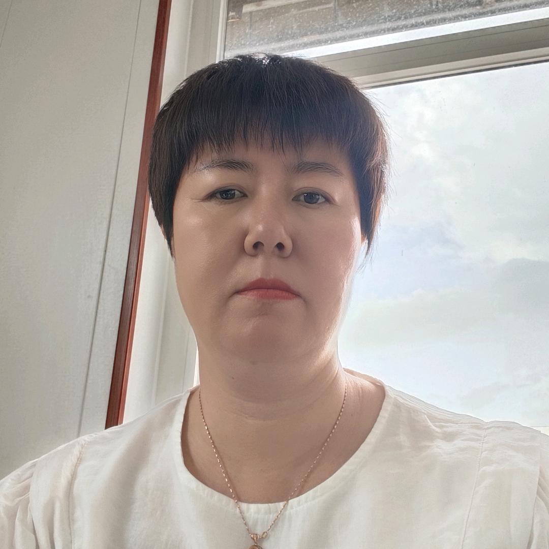 乌审旗兴隆二手房店在赛马场对面