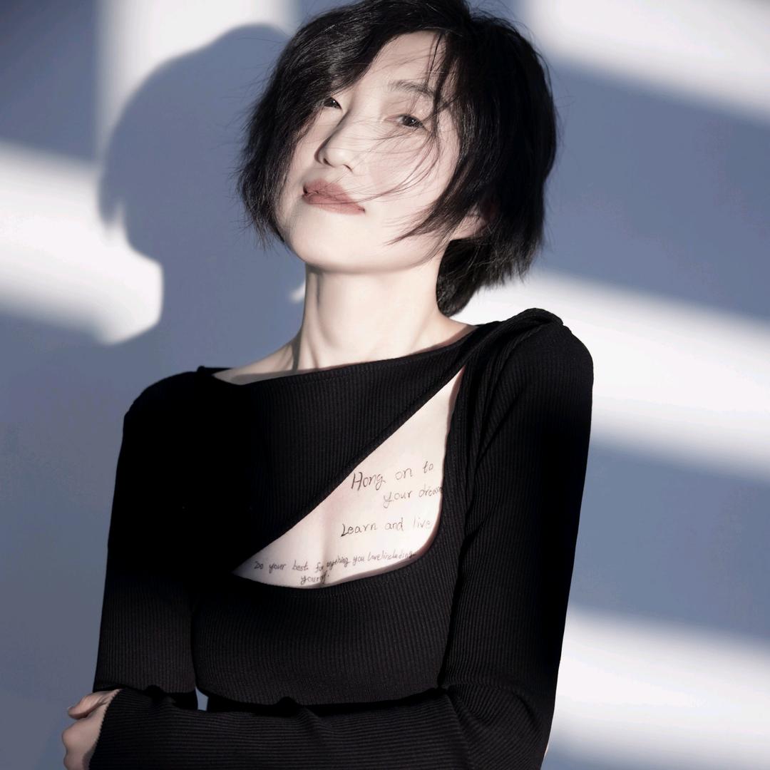 吴琼