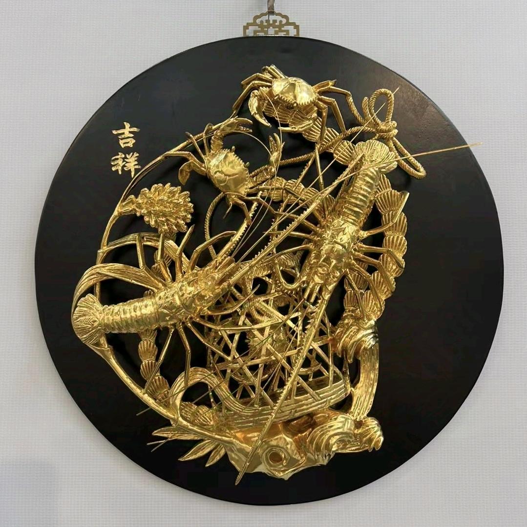金箔下的木雕