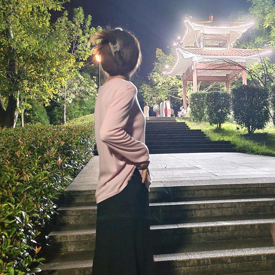 @是li姐姐