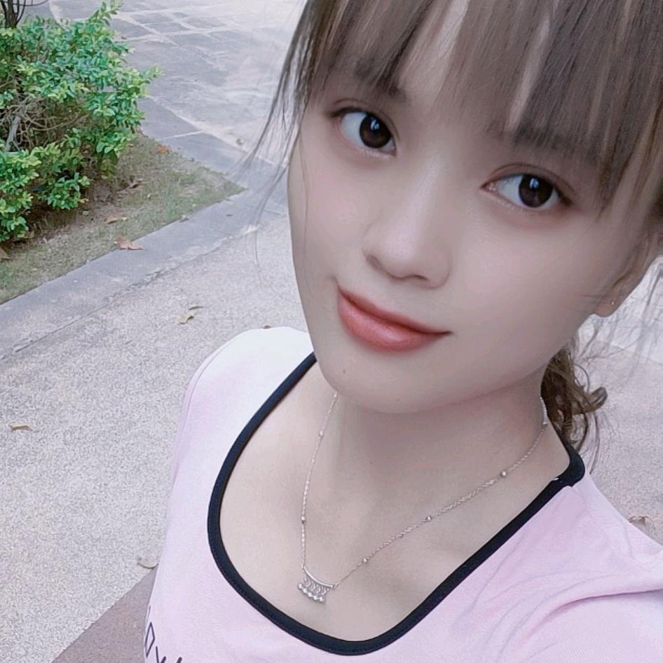 ᥫᩣ小小 ◡̈ ☽⋆ 💕