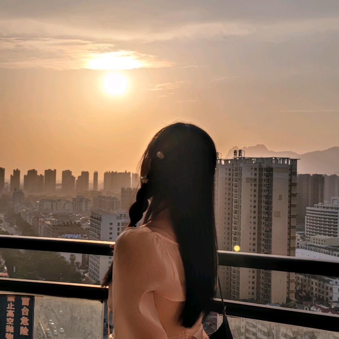 小覃快跑