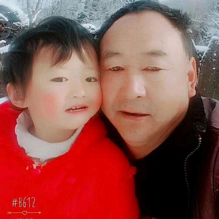 王青的女儿叫王小雪