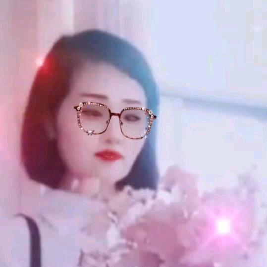 幸福的我！面向阳光🌅🌻🌹