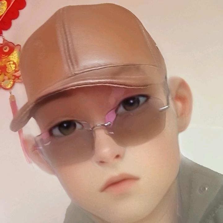 。希布秦岳哥。小号直播间。