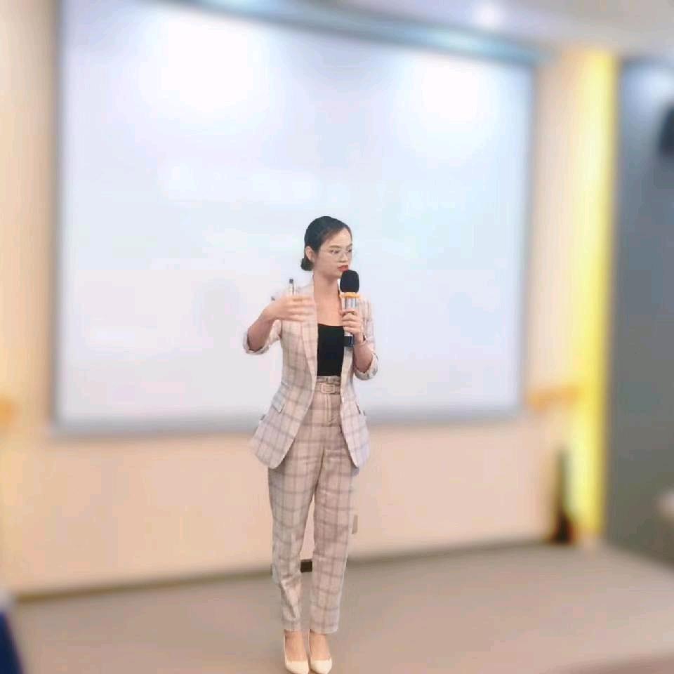 职业学校毛毛老师