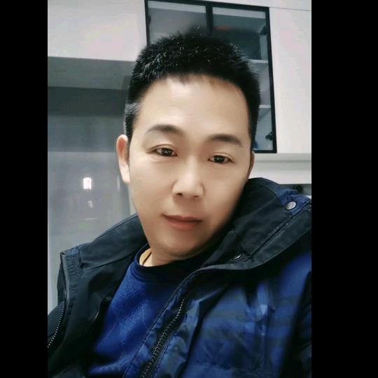 追梦人l.H🎶