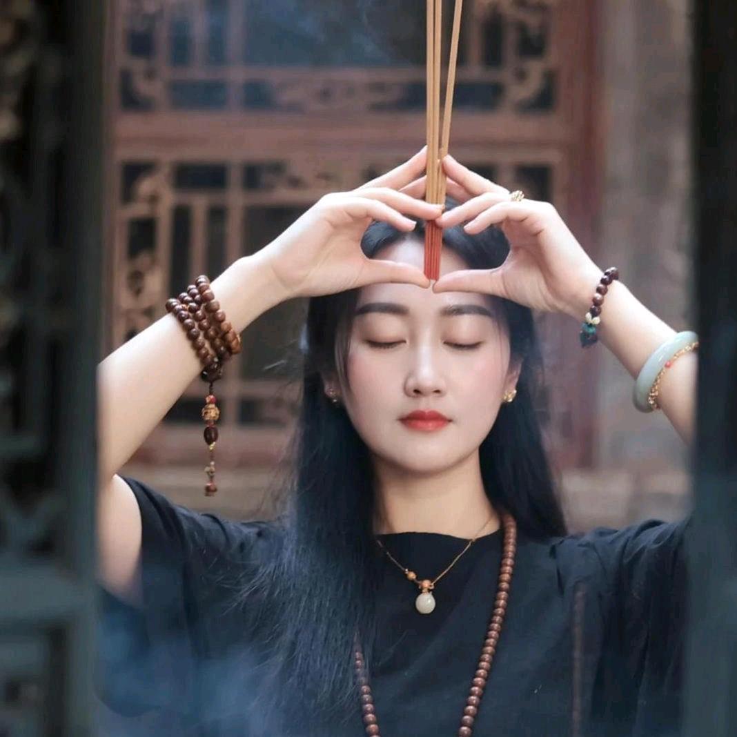 💞💞㞮孞♥(｡￫v￩｡)♥