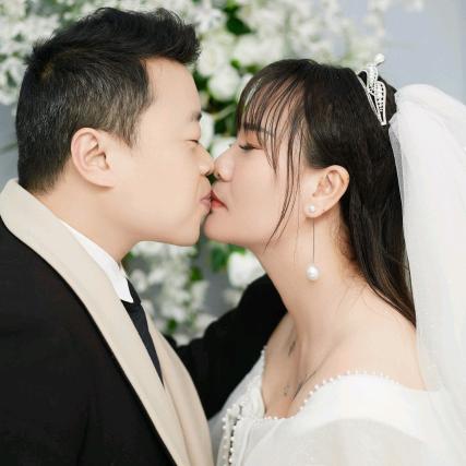 親愛的老婆我愛你