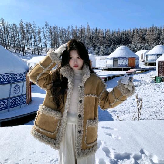 珮珮女装工厂店