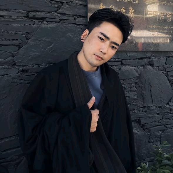 西藏男孩