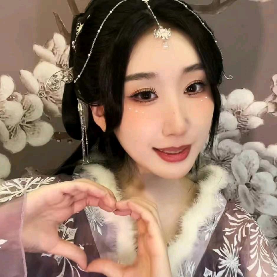 君君的昭月