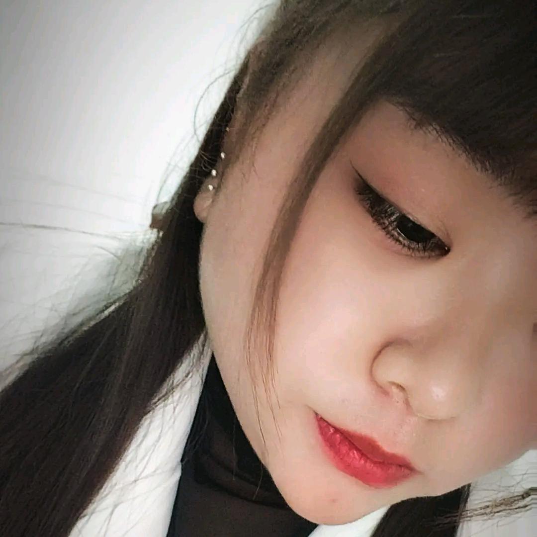 爱笑的女孩