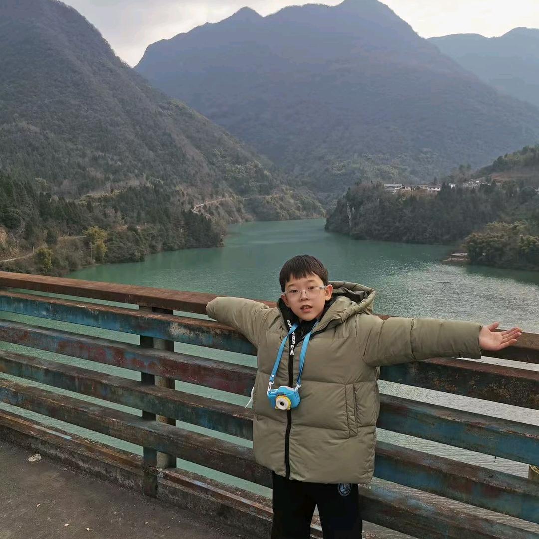 嵯峨山下清河岸边