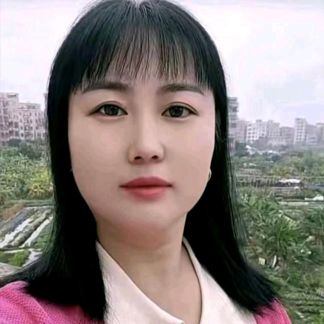 素梅一个人