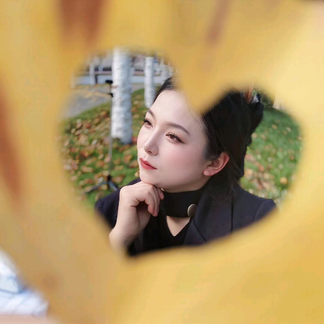 化妆师 琴琴