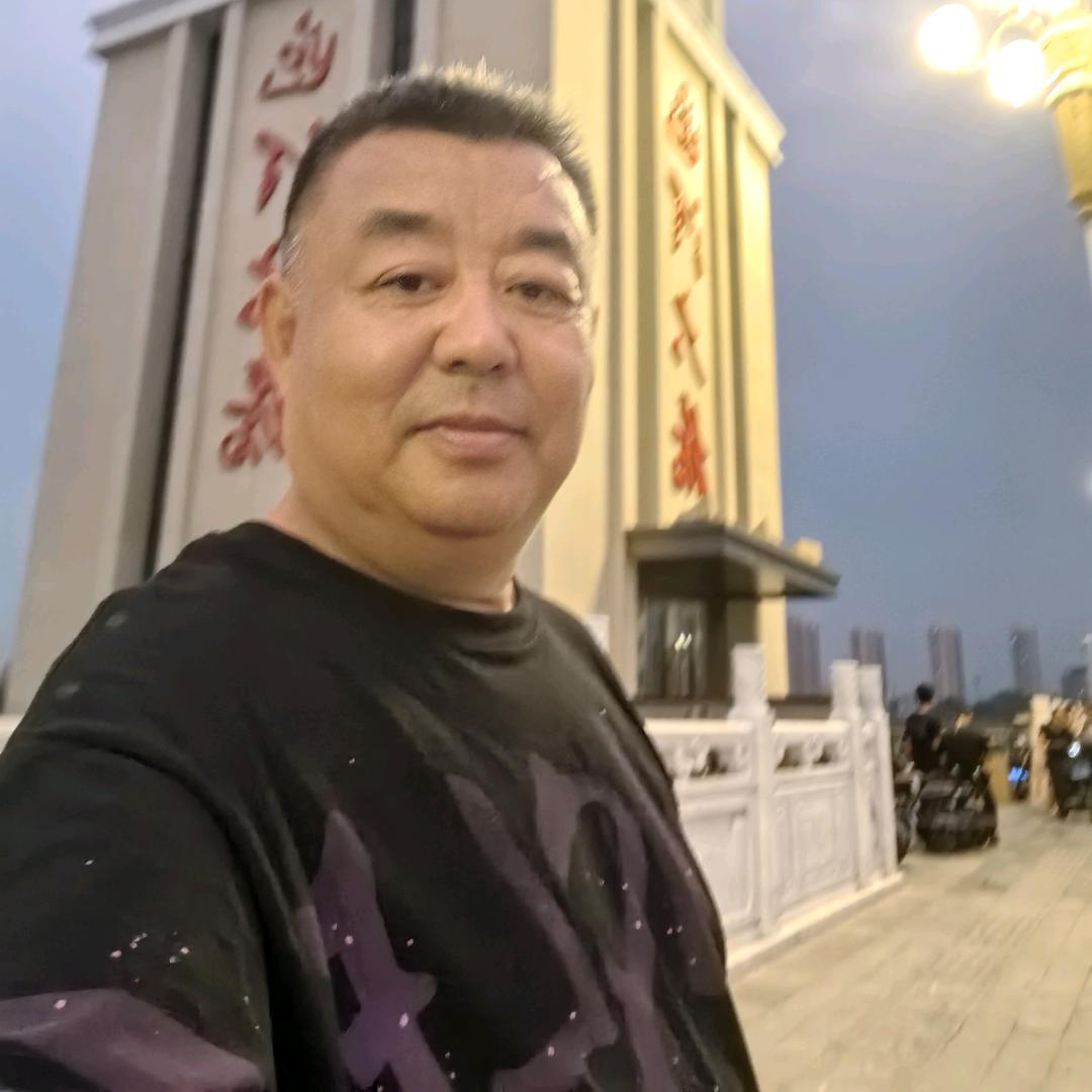 龙哥