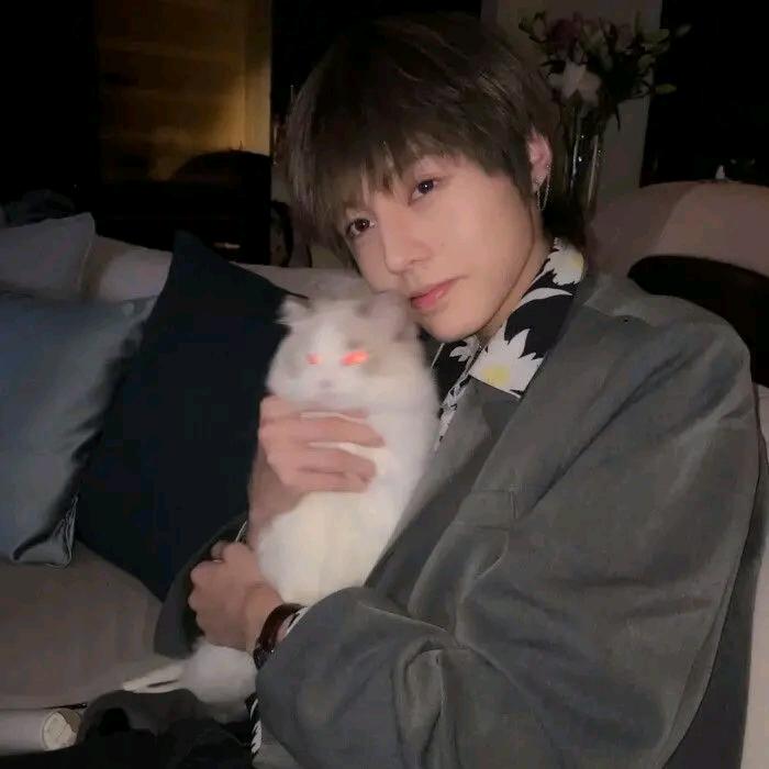 HY男孩