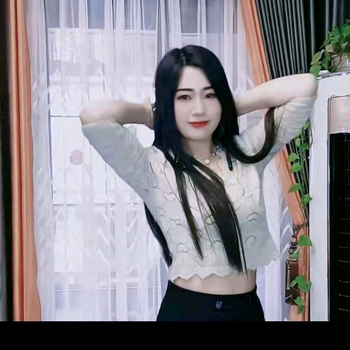 开心快乐小姐姐