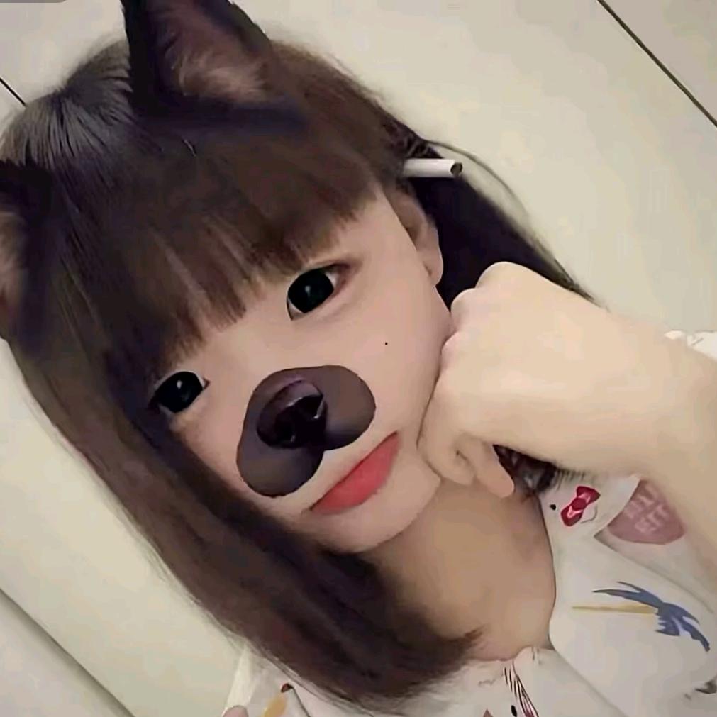 彤彤有点懒^.🐾