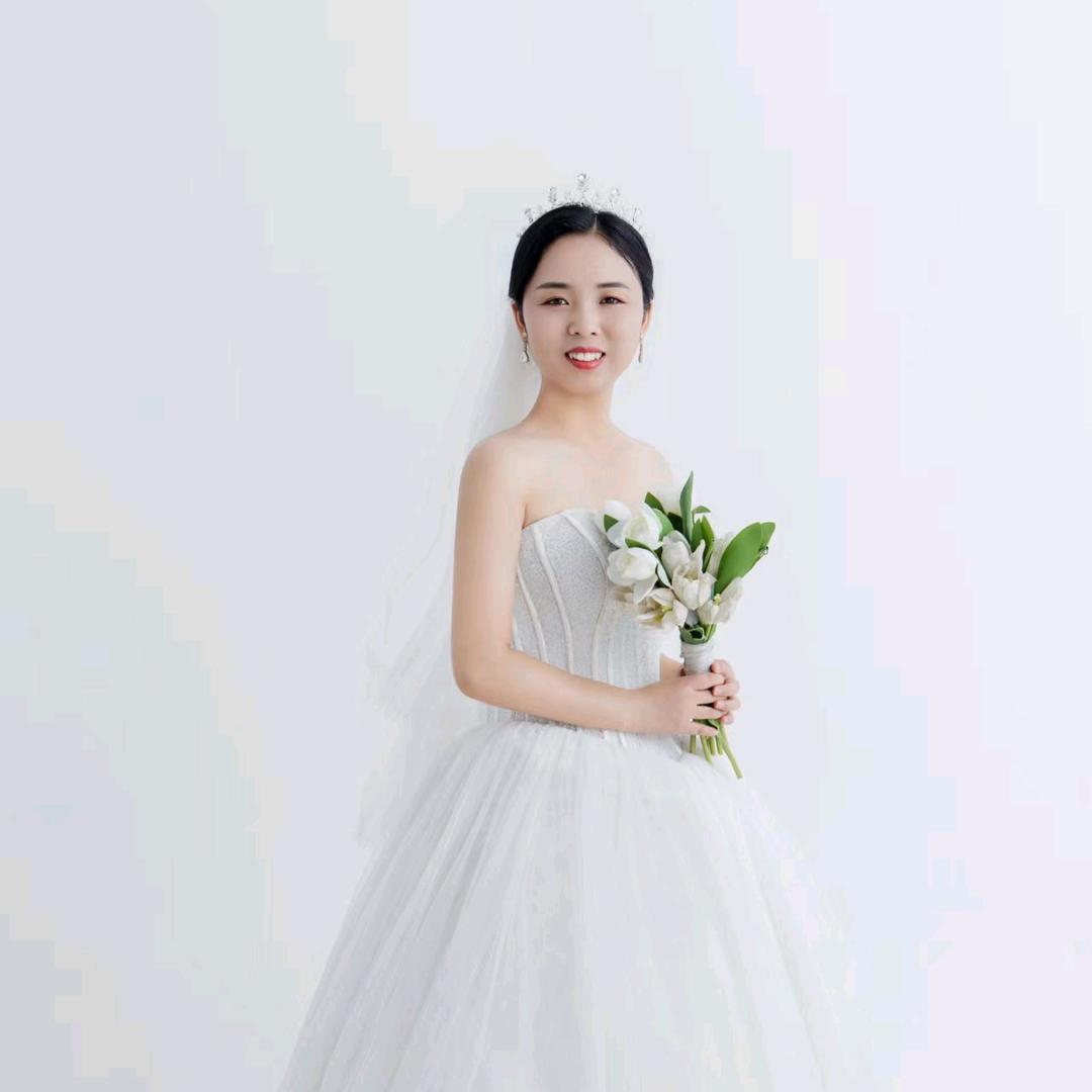 亭娜辉