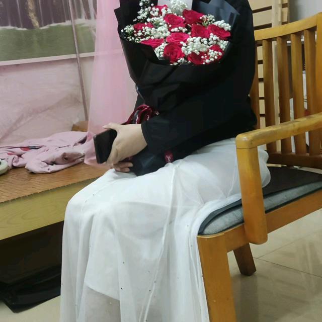 万盼