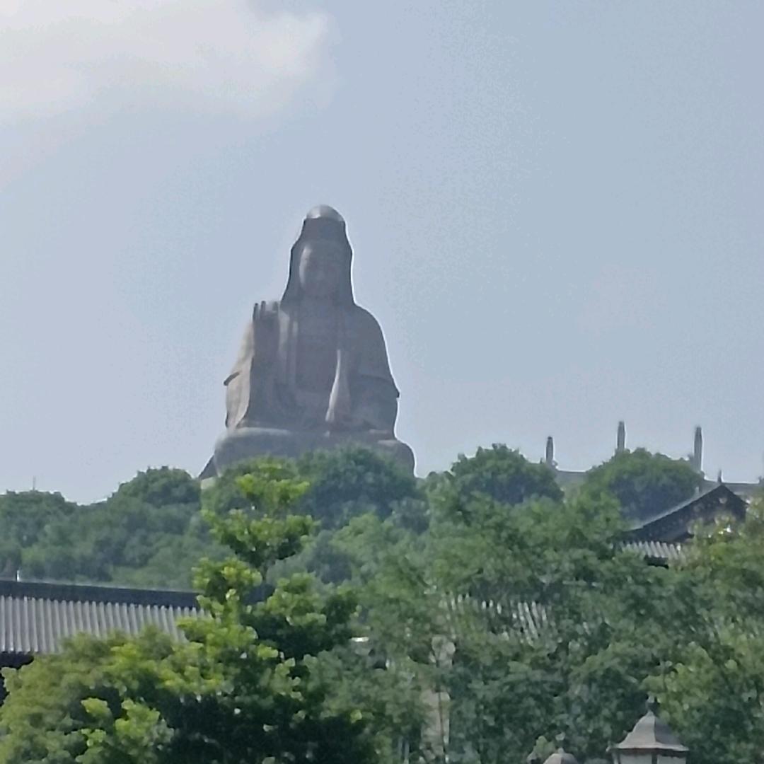 地动山摇