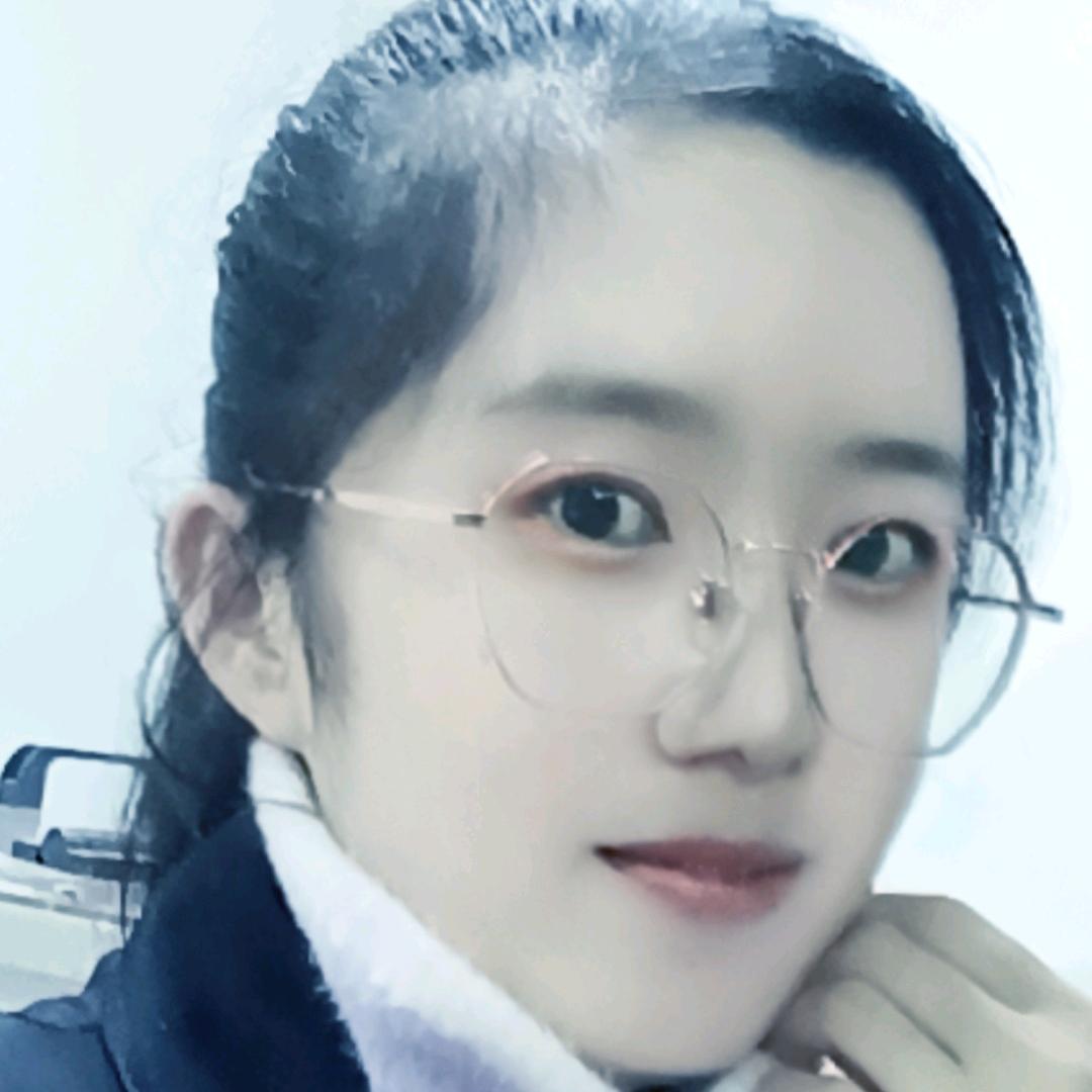 嘴角上扬@
