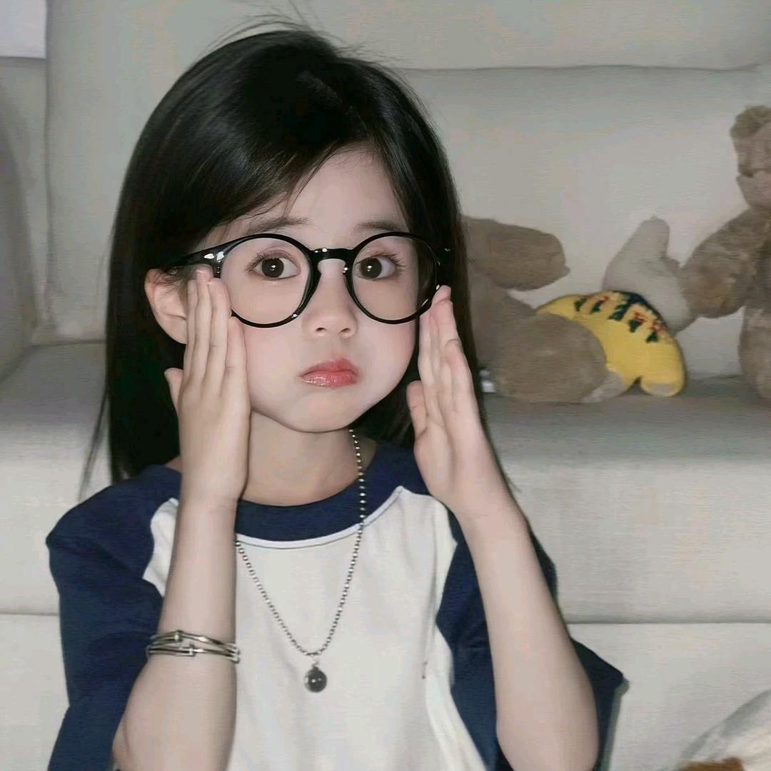 -桐桐.^