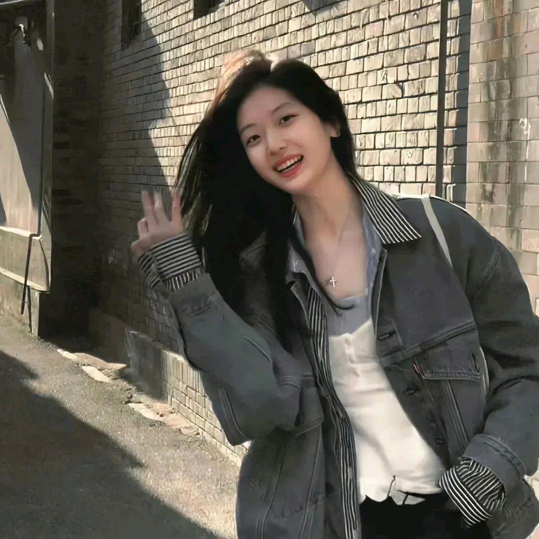 小吕衣橱Z.