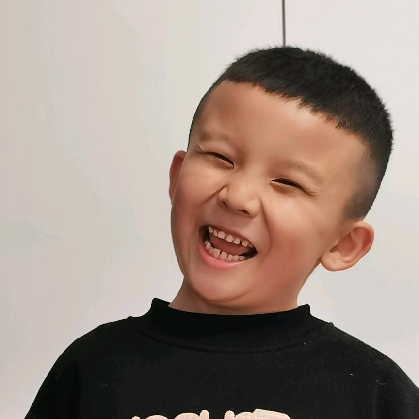 小鱼🐟哈哈哈