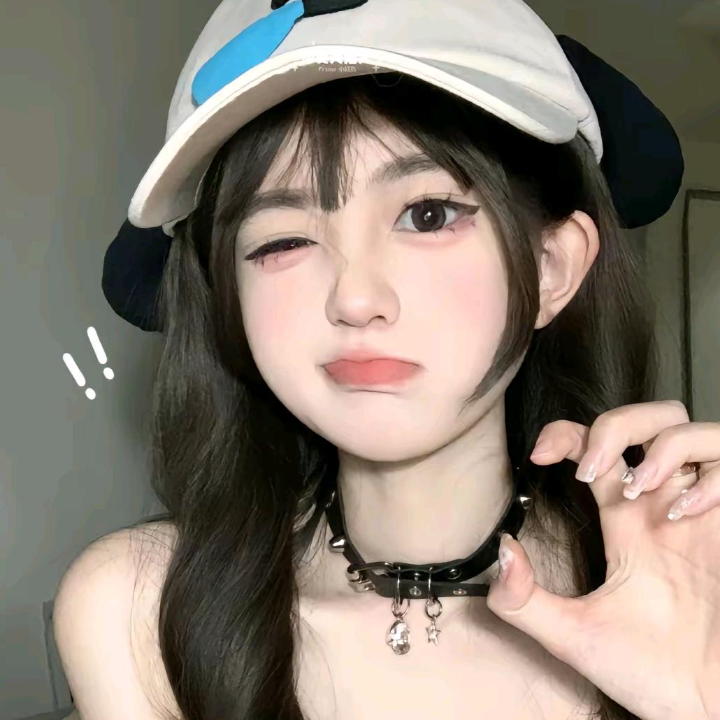🍎🍼👄👄💅🏼💝