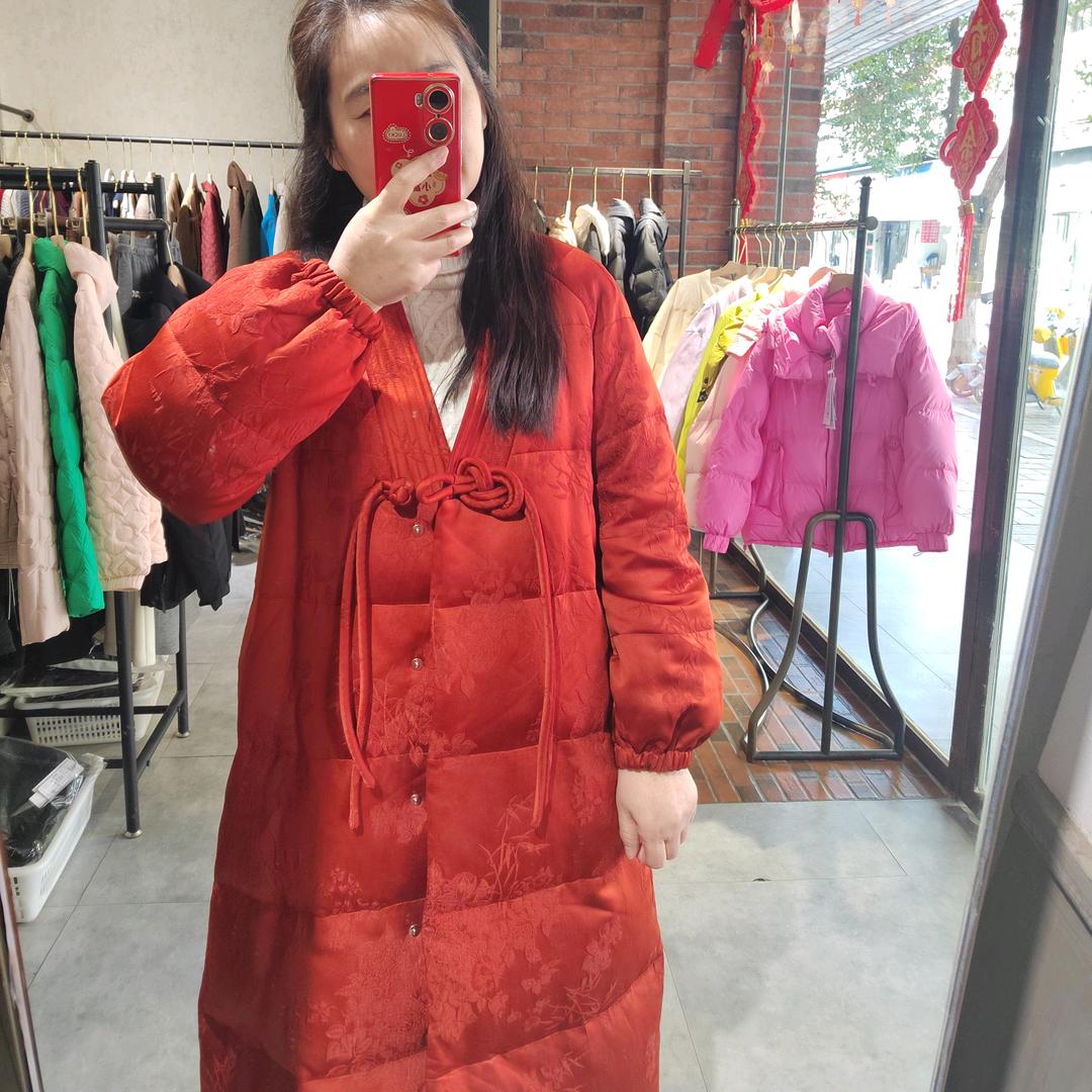 宜城  一线  女装店