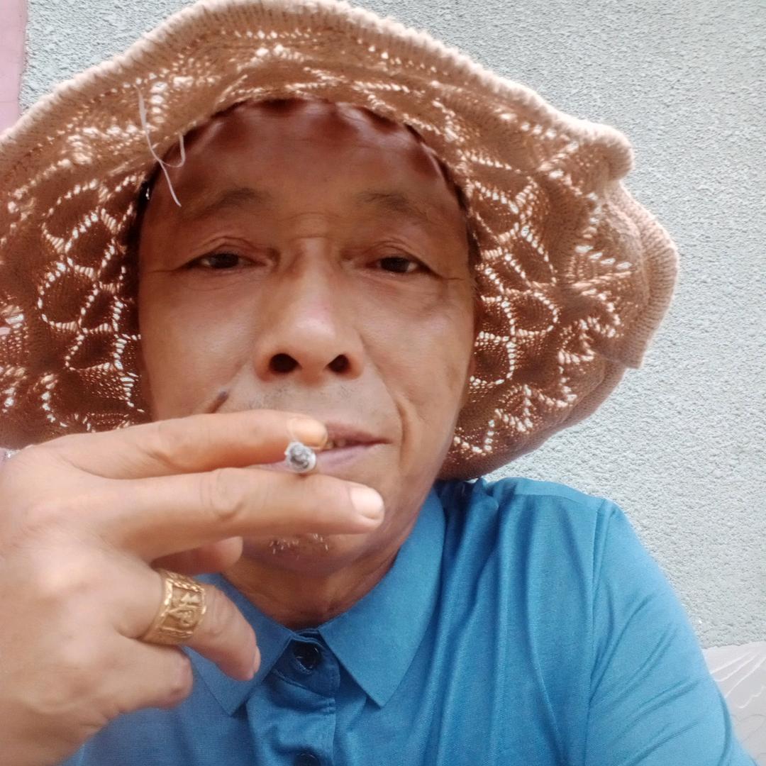 拉萨熊熊(西藏)罗良江供电人