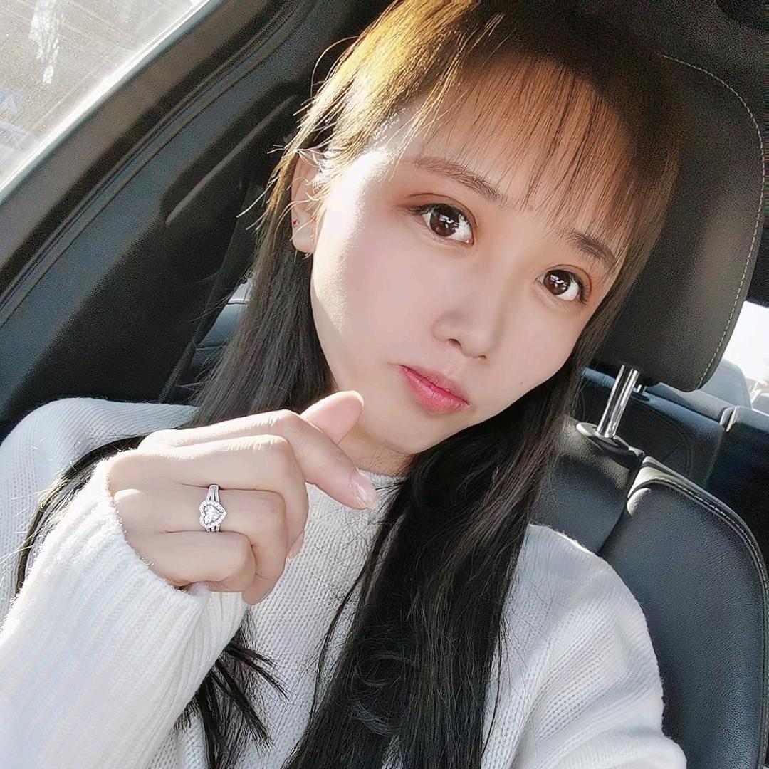 H谁的雪宝儿呀！