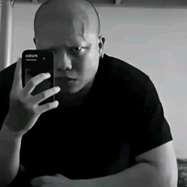龚虾米