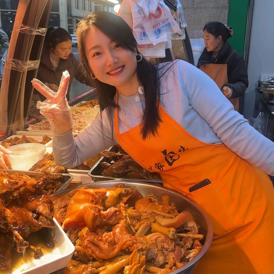 小丫的良卤铺子