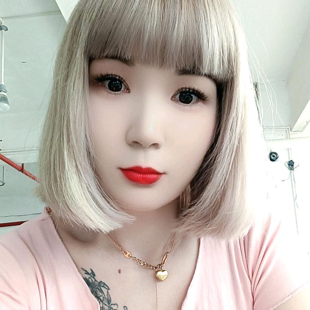 蓝色白云