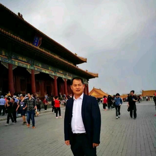 赵学孝农民专业合作社:理事长。