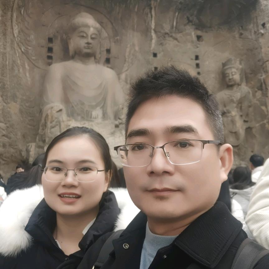 阳光下的微笑🙂