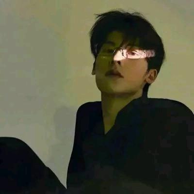 沐禾烫染美发店